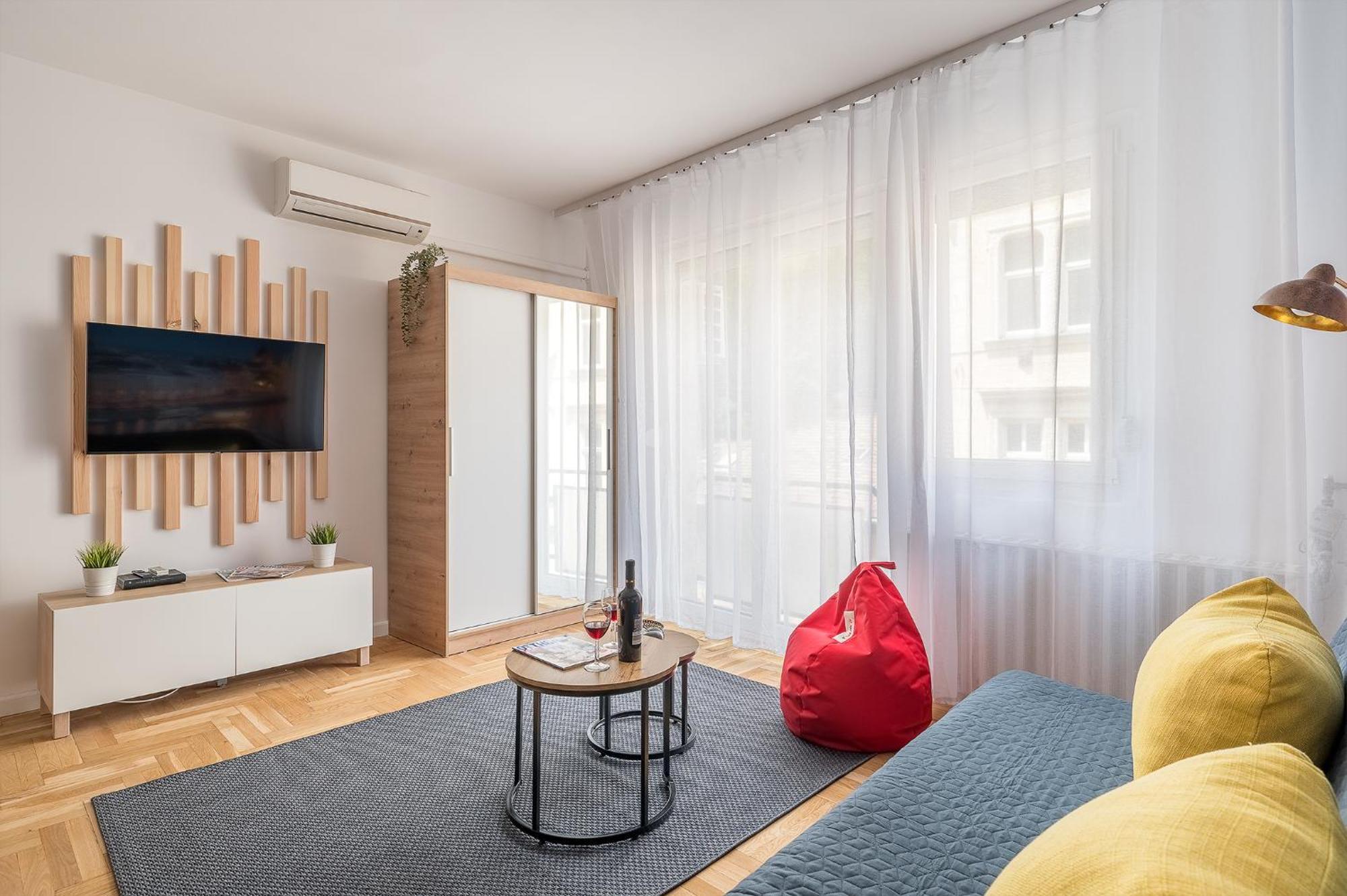 בודפשט Newly Renovated!!! - Modern Apartment 10 Minutes From The Grand Boulevard מראה חיצוני תמונה